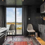 Camping Cool Cabins, Sandhornoy Lekanger